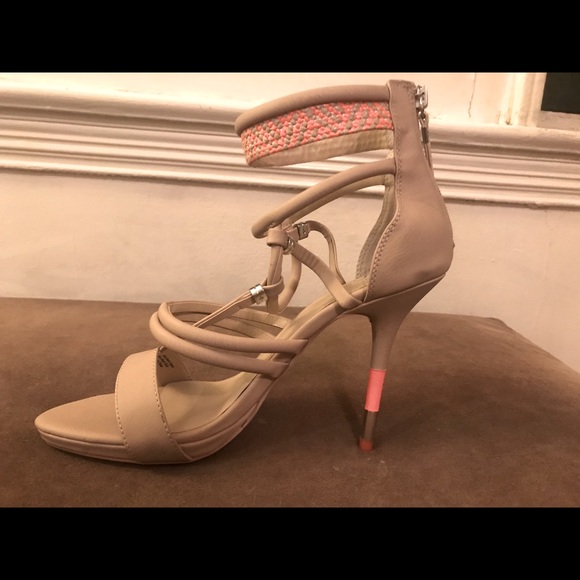 Gwen Stefani GX sandals - Picture 8 of 11